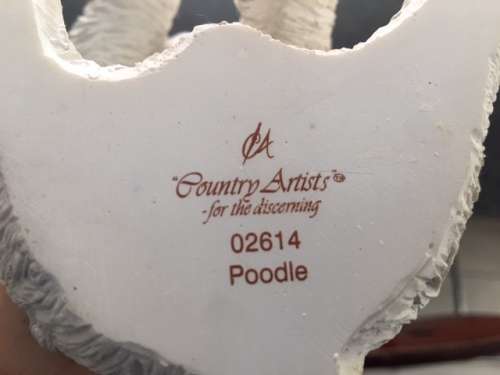 Poodle Dogs by Country Artists - for the discerning 02614