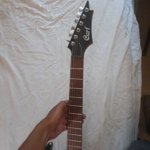 Guitar Cort X100