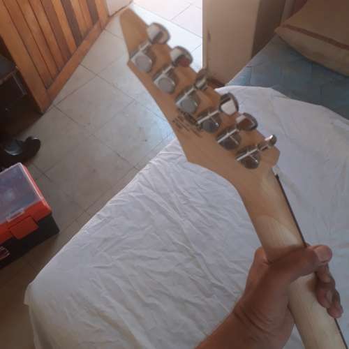 Guitar Cort X100