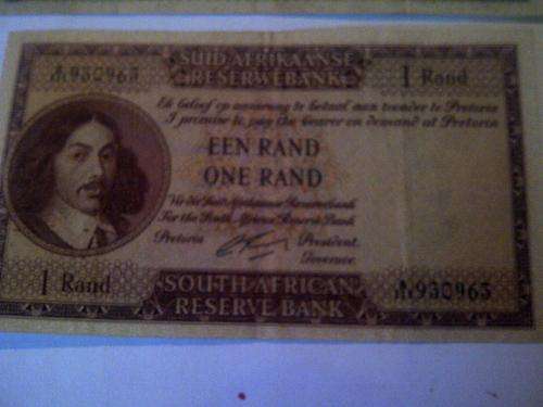 Scarce 62 - 67 one rand bank note; bid per note
