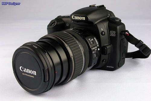 CANON EOS 20D WITH NEW CANON ZOOM LENS EF 75-300mm 1:4-5.6 III USM