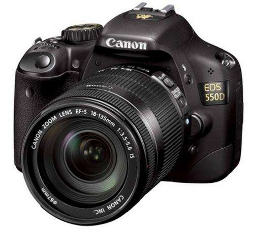 **LIKE NEW**CANON EOS 550D WITH 18-55mm IS LENS + 4GB MEMORY CARD(HARDLY USED)
