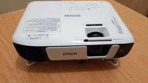 EPSON EB-X41 XGA Projector |  HDMI | VGA | WIFI