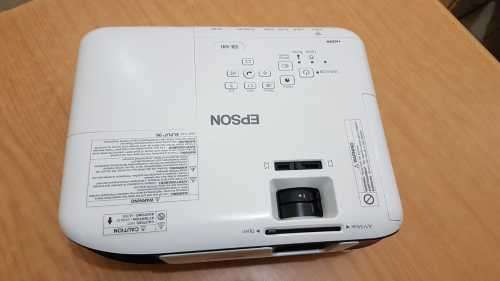 EPSON EB-X41 XGA Projector |  HDMI | VGA | WIFI