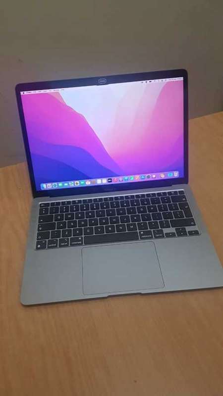 Apple MacBook Air (13-inch 2020) M1 Chip 8 core CPU 7 core GPU 8GB Memory 256GB SSD Space Grey