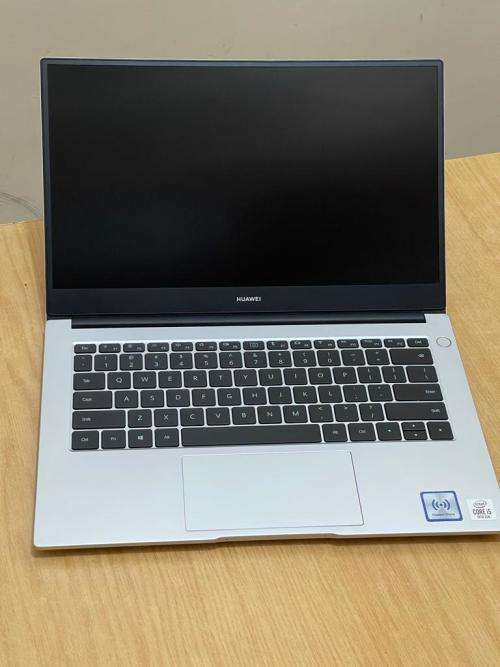 HUAWEI MATEBOOK D14 | 10TH GEN CORE i5-10210U | 8GB DDR4 | 512GB | 2GB NVIDIA MX250 | 14" FHD IPS