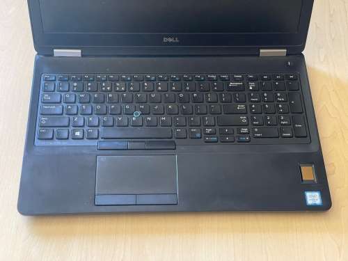 DELL PRECISION 3510**QUAD CORE i7-6700HQ**16GB DDR4**512GB SSD**2GB AMD FIREPRO GRAPHICS**15.6 LED