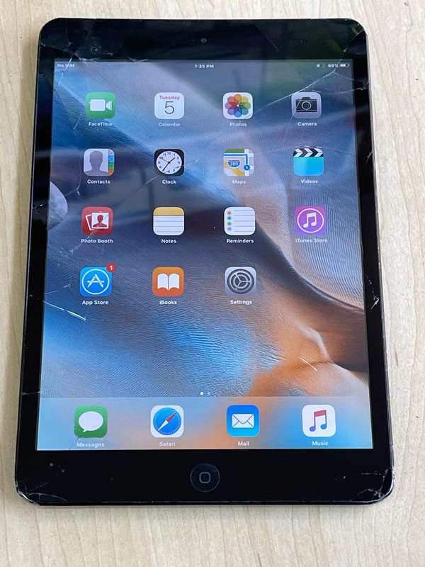 APPLE iPAD MINI  | 16GB  | Wi-Fi + CELLULAR | 7.9` | BLACK