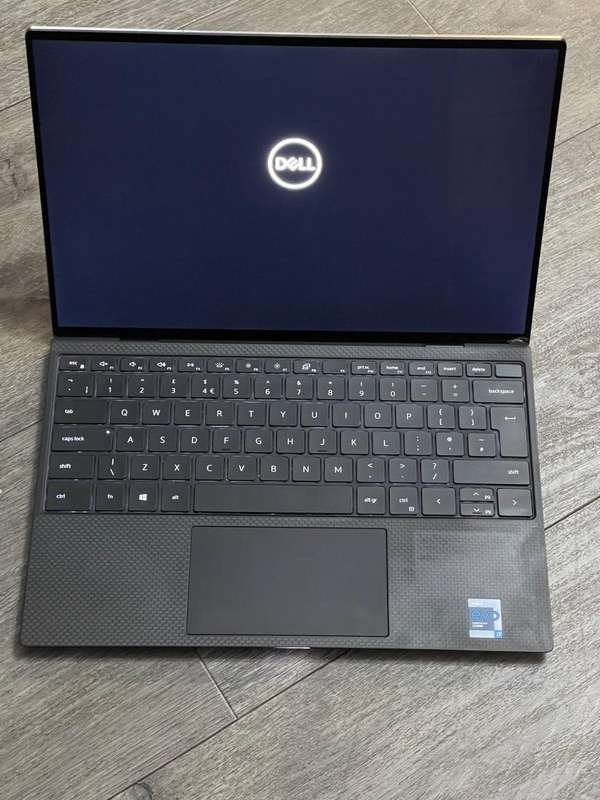 DELL XPS 13 9310**11TH GEN CORE i7-11857G**16GB RAM**512GB NVMe SSD**13.3` TOUCH SCREEN**WIN10