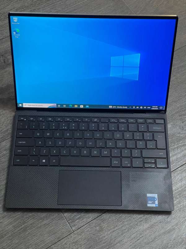 DELL XPS 13 9310**11TH GEN CORE i7-11857G**16GB RAM**512GB NVMe SSD**13.3` TOUCH SCREEN**WIN10