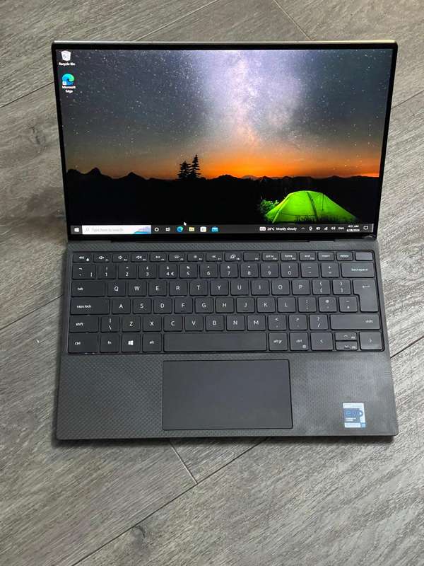 DELL XPS 13 9310**11TH GEN CORE i7-11857G**16GB RAM**512GB NVMe SSD**13.3` TOUCH SCREEN**WIN10