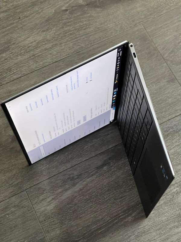 DELL XPS 13 9310**11TH GEN CORE i7-11857G**16GB RAM**512GB NVMe SSD**13.3` TOUCH SCREEN**WIN10