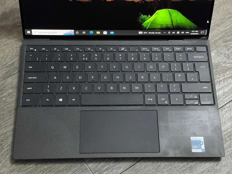 DELL XPS 13 9310**11TH GEN CORE i7-11857G**16GB RAM**512GB NVMe SSD**13.3` TOUCH SCREEN**WIN10