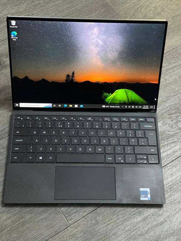 DELL XPS 13 9310**11TH GEN CORE i7-11857G**16GB RAM**512GB NVMe SSD**13.3` TOUCH SCREEN**WIN10