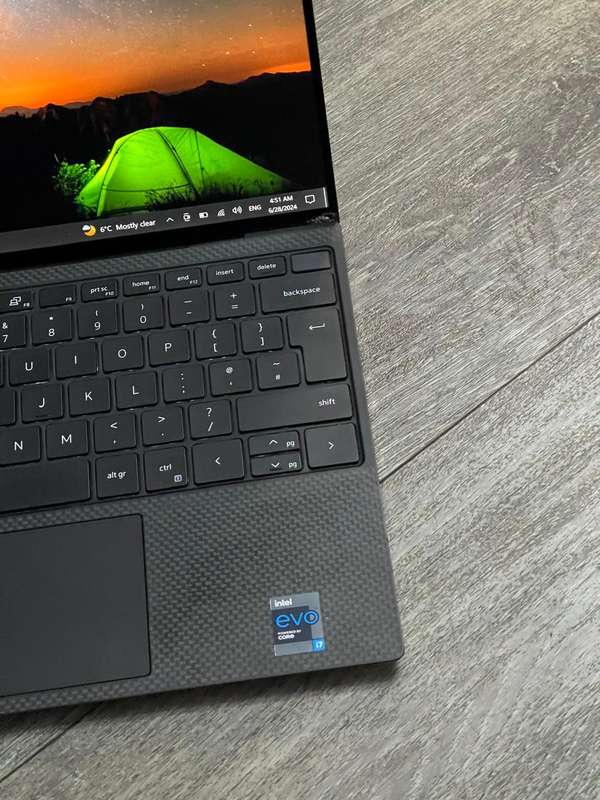 DELL XPS 13 9310**11TH GEN CORE i7-11857G**16GB RAM**512GB NVMe SSD**13.3` TOUCH SCREEN**WIN10