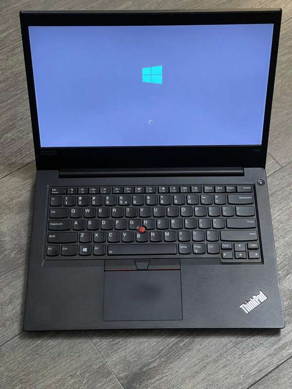 LENOVO THINKPAD E490 | 8TH GEN CORE i5-8265U | 8GB DDR4 | 256GB NVMe SSD | 14" HD | WIN1O