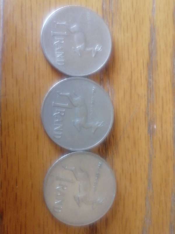 1977..1987..1988.. South Africa R1. 00 coins