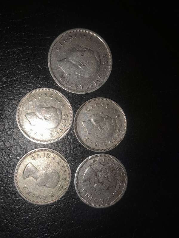 South Africa coins 1 x 1940 6d...1 x 1951 3d. 1 x 1952 3d. 2 x 1953 3d. Coins