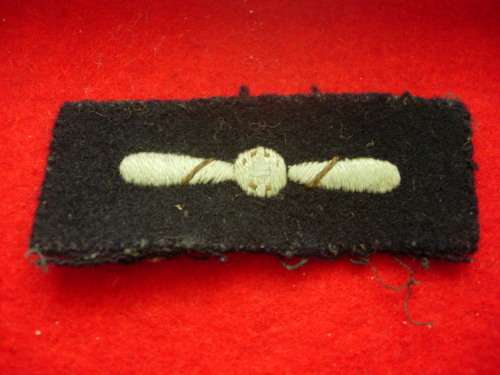 ROYAL AIR FORCE WW2 CLOTH BADGE - L.A.C.- EMBROIDERED