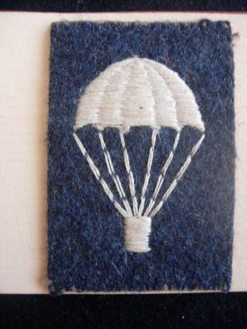 BRITISH - ROYAL AIR FORCE  NON AIRBORNE - QUALIFICATION PATCH