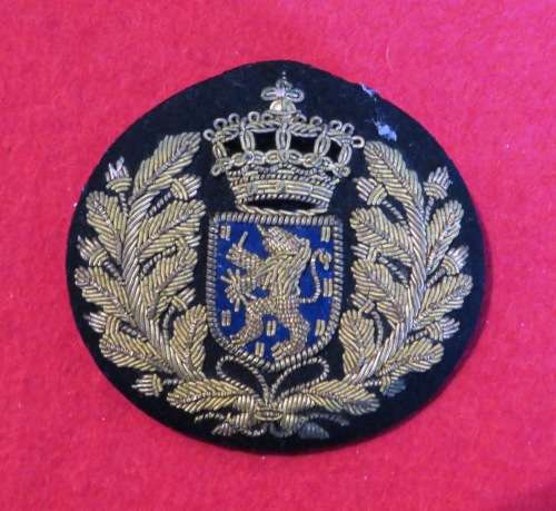 NETHERLANDS  VINTAGE SILVER TREAD ON CLOTH BADGE (FOR HENK ONLY)