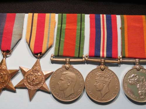 WW2 GROUP OF FIVE FULL SIZE MEDALS