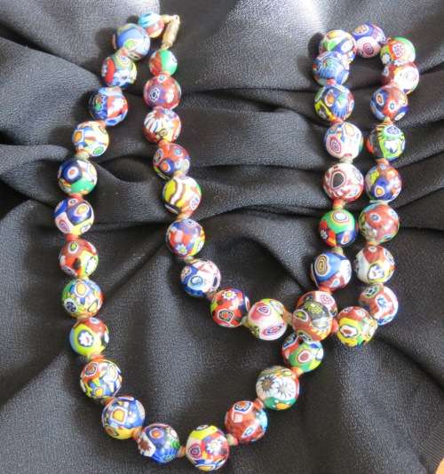 VINTAGE VENETIAN MURANO MILLEFIORI ART GLASS  BEAD NECKLACE