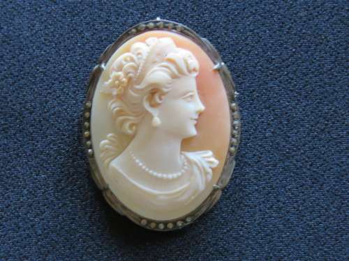 VINTAGE SHELL CAMEO  in  SILVER and MARCASITE BROOCH