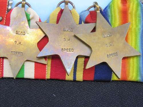 WW1 + WW2 SOUTH AFRICAN MEDAL GROUP (7)  -  M.I.D