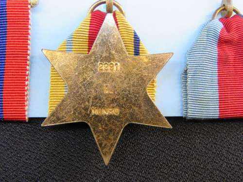 WW2 - GROUP (4) - P.O.W.