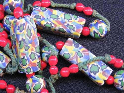 VINTAGE MILLEFIORI BEAD NECKLACE
