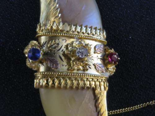 VINTAGE DOUBLE CLAW TIGER/LION  BROOCH SET WITH DIAMOND, RUBY & SAPPHIRE IN 18CT GOLD