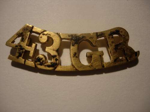 43rd GURKHA REGT BRASS  SHOULDER TITLE