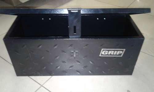 GRIP METAL TOOL BOX