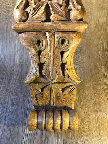 Lovely Carved Wooden Shelf +/- 38cm x 27cm