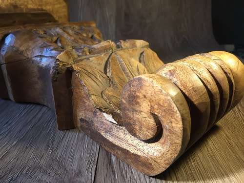 Lovely Carved Wooden Shelf +/- 38cm x 27cm