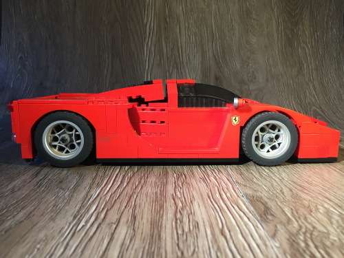 Original LEGO Enzo Ferari 1/17 Scale no. 8652