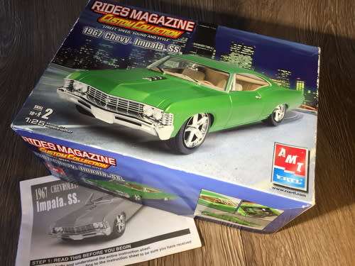 Chevy Impala 1967 SS - Rides Magazine Custom Collection ERTL