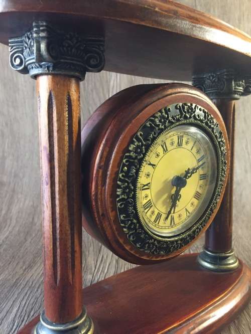 Solid Wood & Metal Quartz Clock 21cm x 21cm x 9cm