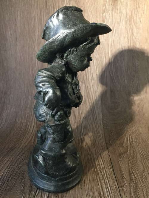 Gunslinger Cowboy Statue, Resin Cast, 20cm x 8cm x 12cm