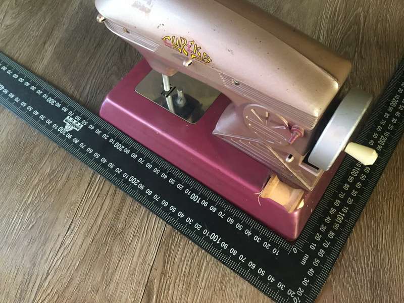 Vintage Eureka Toy Sewing Machine, Made in Spain (Not Working)