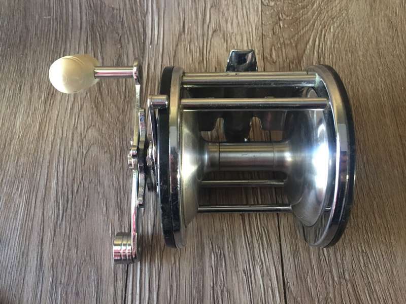 Vintage Penn Longbeach 67 USA Reel (Working)