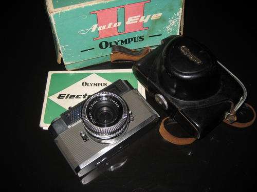 Olympus Auto Eye II Camera, 1960's, Great Condition with Box & Manual