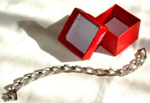 SOLID SILVER CHAIN!! Vintage