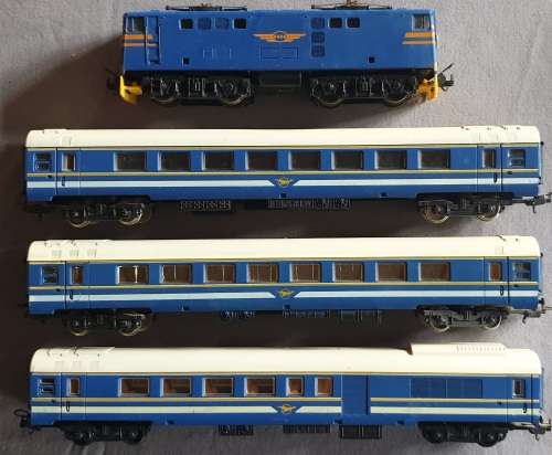 LIMA HO: Complete SAR Blue Train Set NOT BOXED