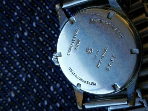 Nisus Watch (Broken)