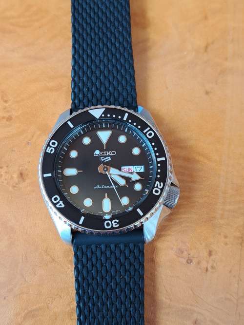 Seiko 5 Automatic