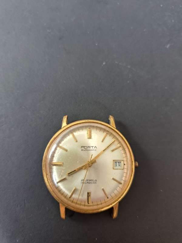 Broken Porta Watch