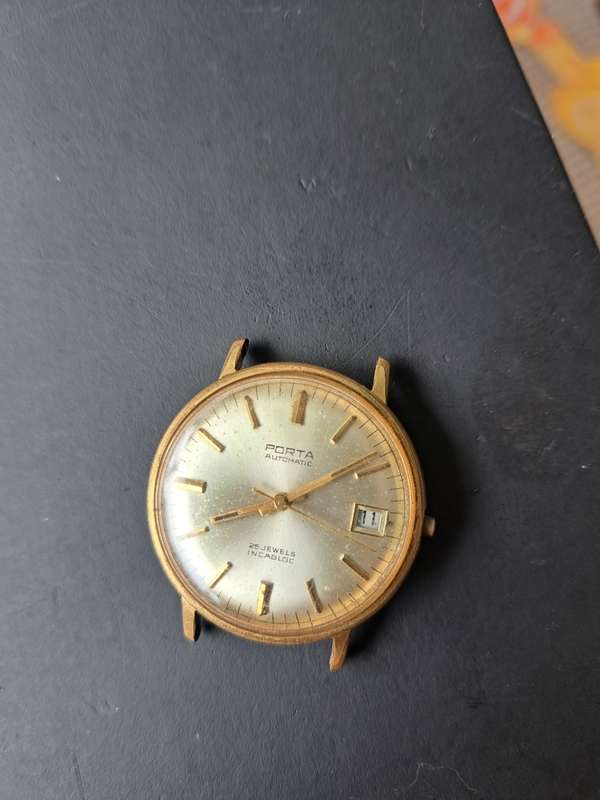 Broken Porta Watch