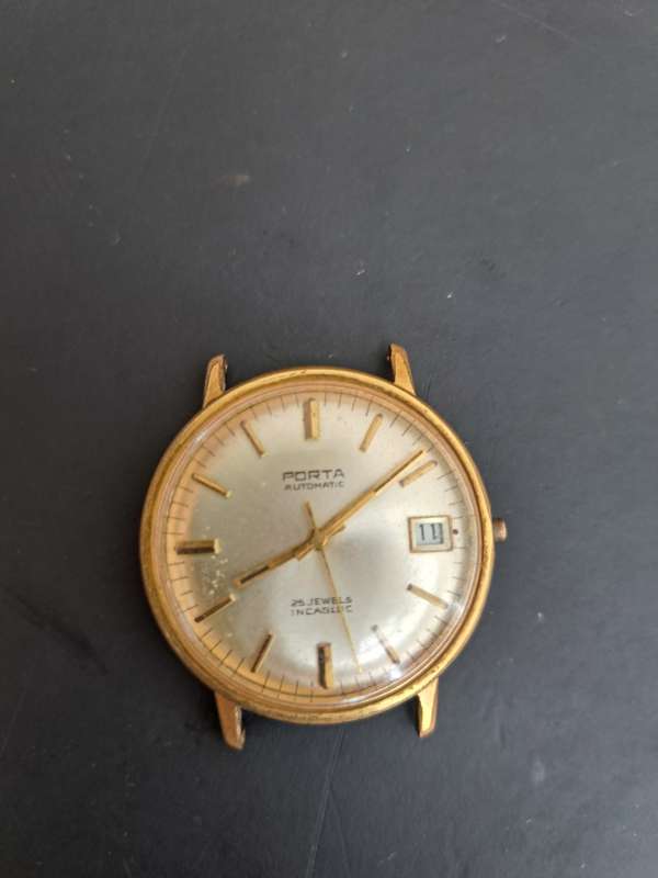 Broken Porta Watch